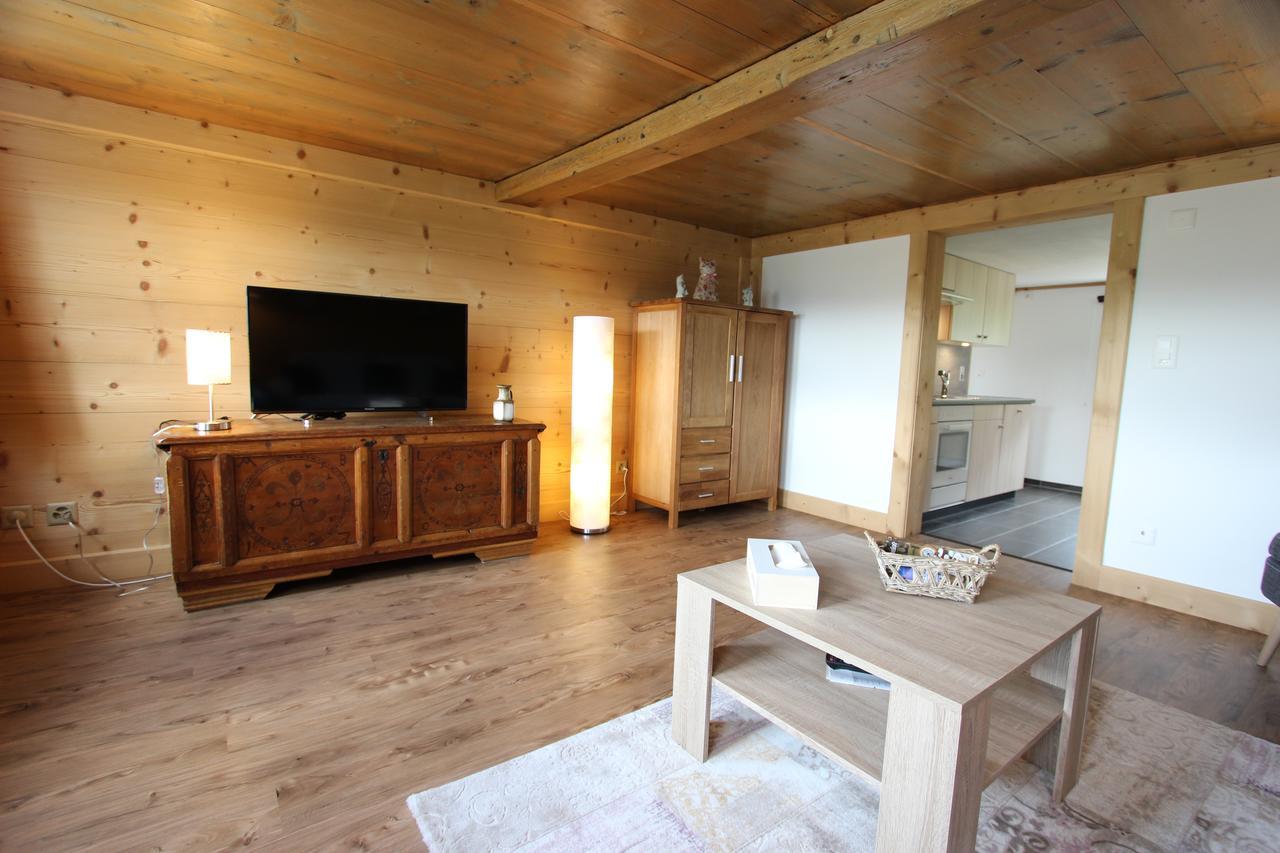 Apartament Les Mourriaux Chateau-d'Oex Zewnętrze zdjęcie